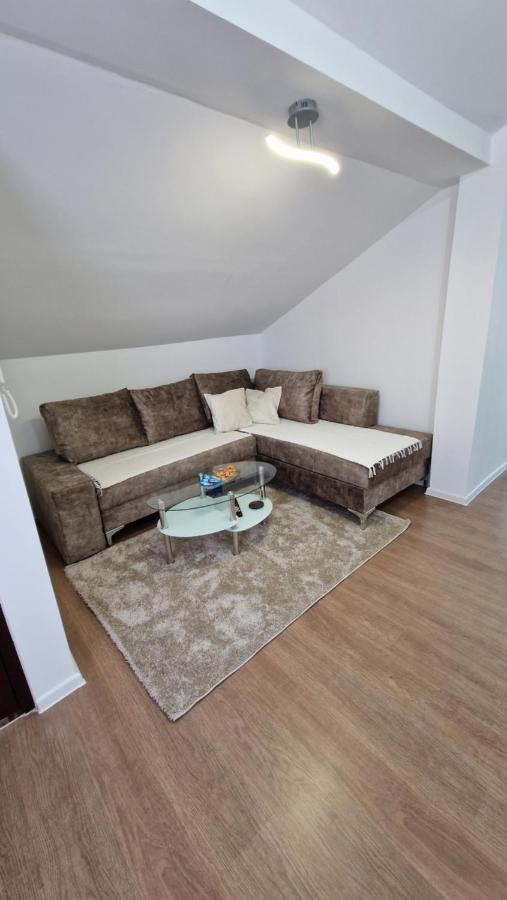 Apartmani Sky 1 2 3 Brčko Buitenkant foto