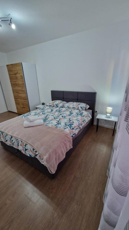 Apartmani Sky 1 2 3 Brčko Buitenkant foto